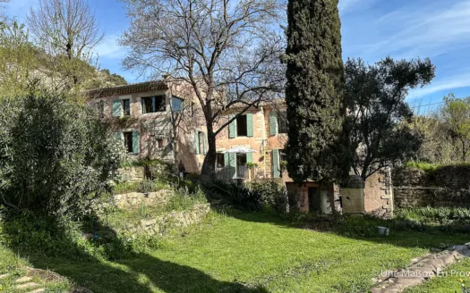 Demeure de charme Pujaut (30)